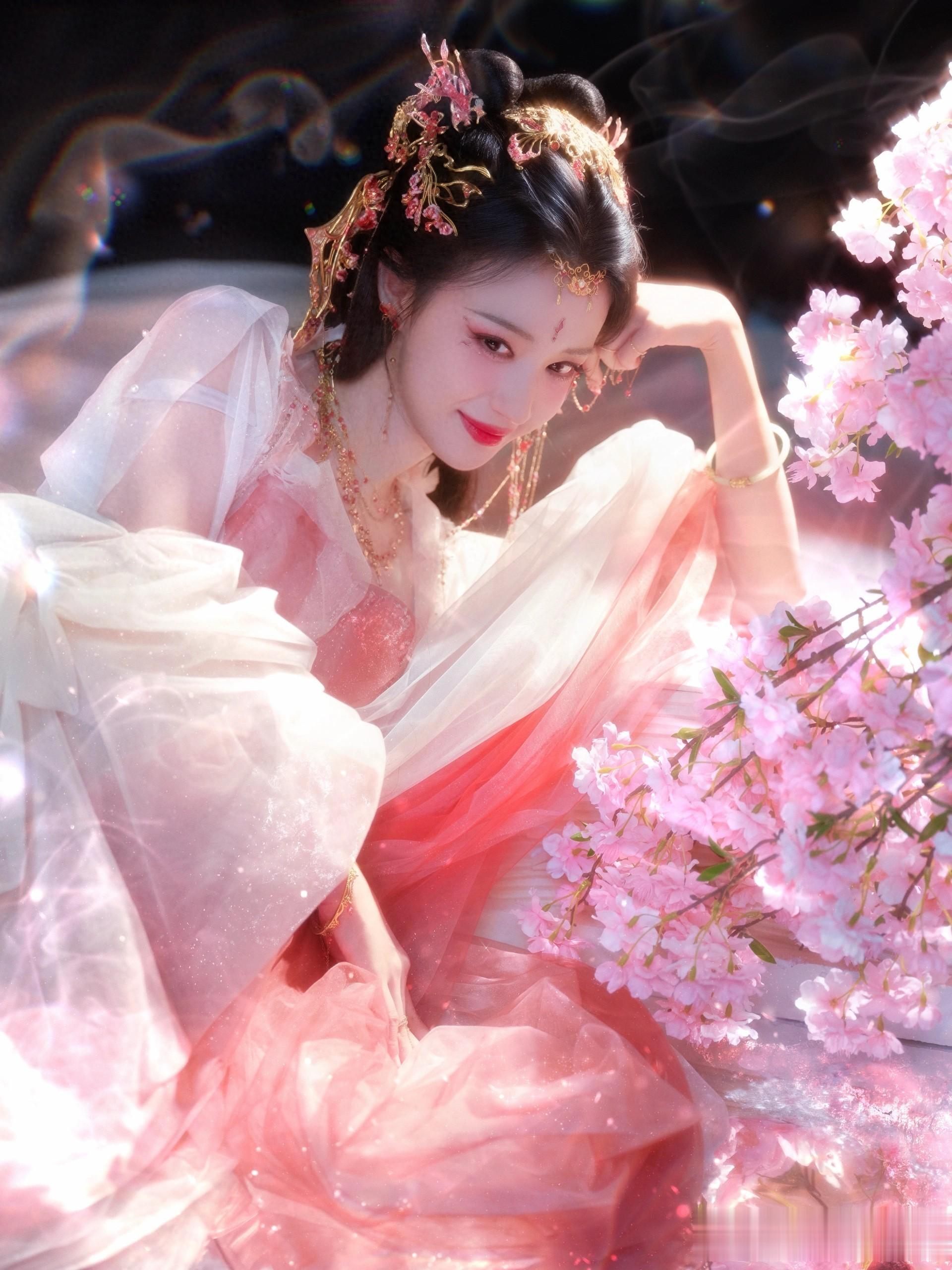 王楚然|形似苏妲己,面若桃花~真的好喜欢这套哦