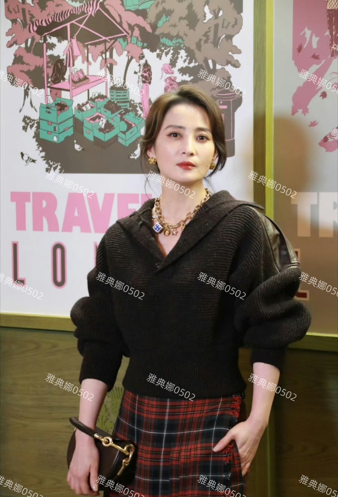 蒋勤勤太好看了，是那种无美颜无滤镜的硬美，50岁依然一眼惊艳!