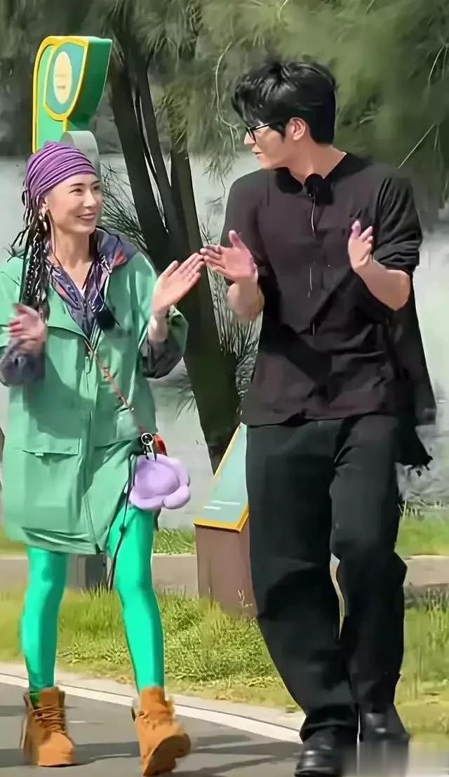 张柏芝没有想象中漂亮,不打扮的话,也就比普通人好看那么一丢丢