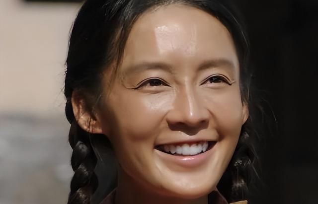 何冰，道出了李沁“强捧不红”的真相，她给圈内女演员提了个醒