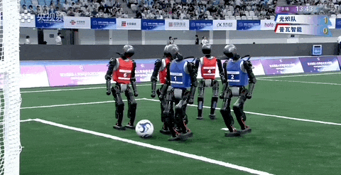 笑死,人形机器人运动会全是鬼畜名场面,这锅粥大家来趁乱喝了吧