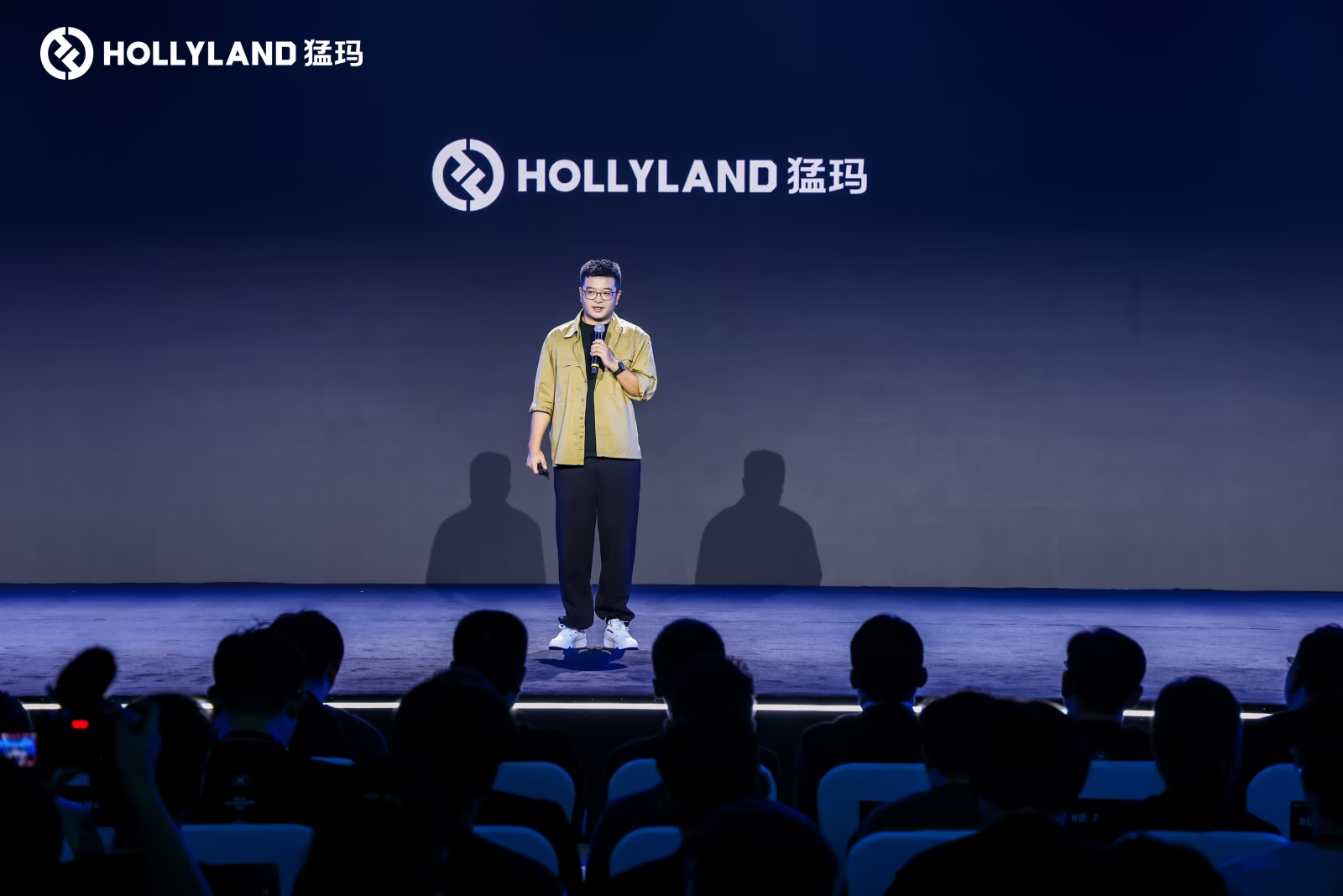 猛玛八周年品牌战略升级发布会:LARK MAX 2麦克风等4款新品发布