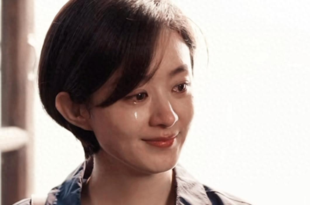 万万没想到，口碑暴跌又一脸“凶相”的赵丽颖，再让全网刮目相看