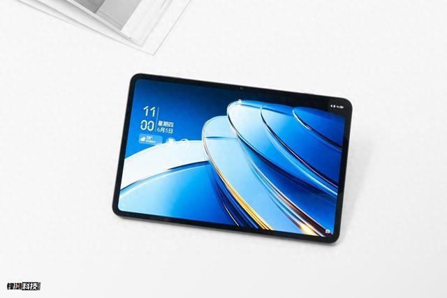 8200mAh+9寸屏幕,红魔刚发布了一款能装进口袋的平板
