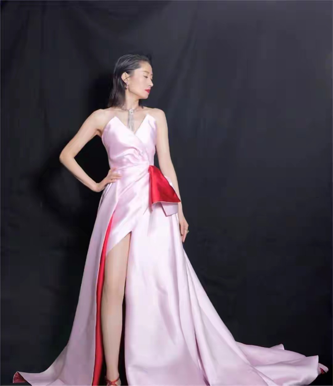 刘敏涛:我嫁入豪门7年做贤妻良母,离婚当天老公的话我至今难忘