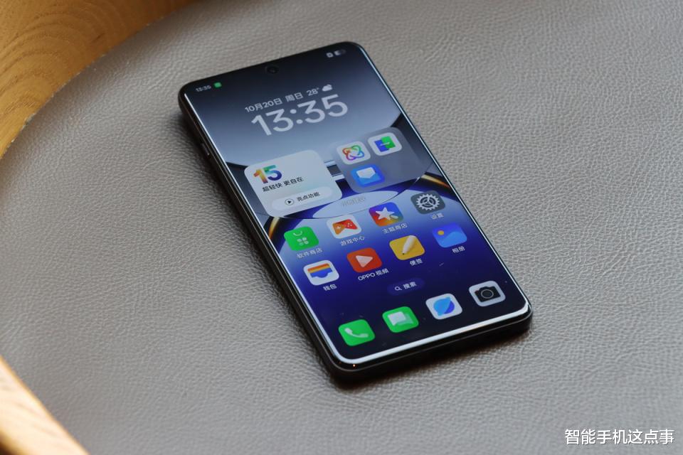 OPPO Find X9再次被确认:6.59英寸+新ID设计,参数也悬念不大