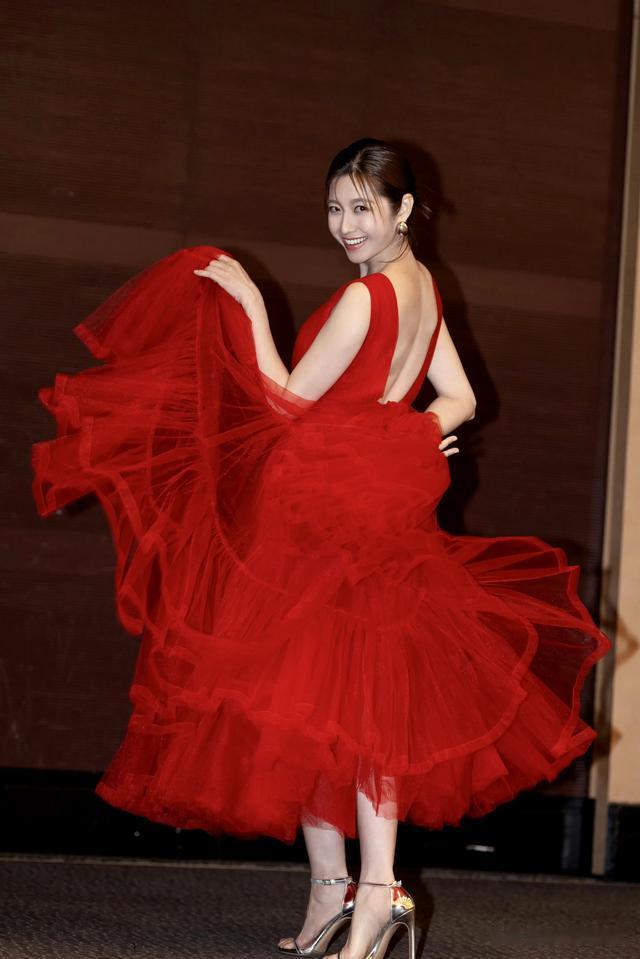 TVB女星陈自瑶写真，香港女星确实气质好 ！