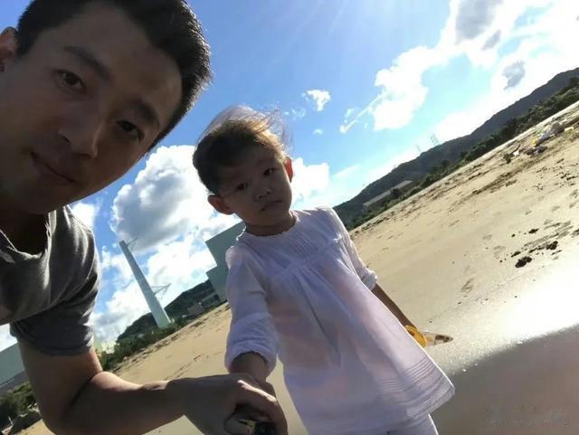 汪小菲爆暑假两娃行程,抚养权在手,S家无可奈何