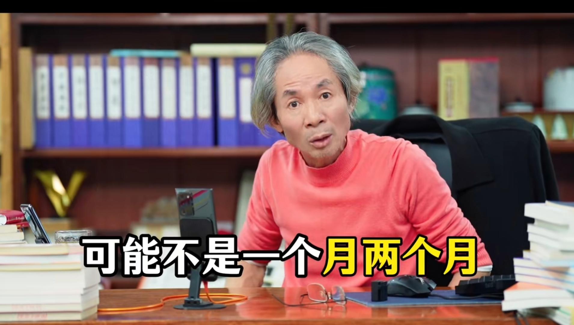 闫学晶惹怒大佬，杜子建怒斥其忘本，著名作家补刀