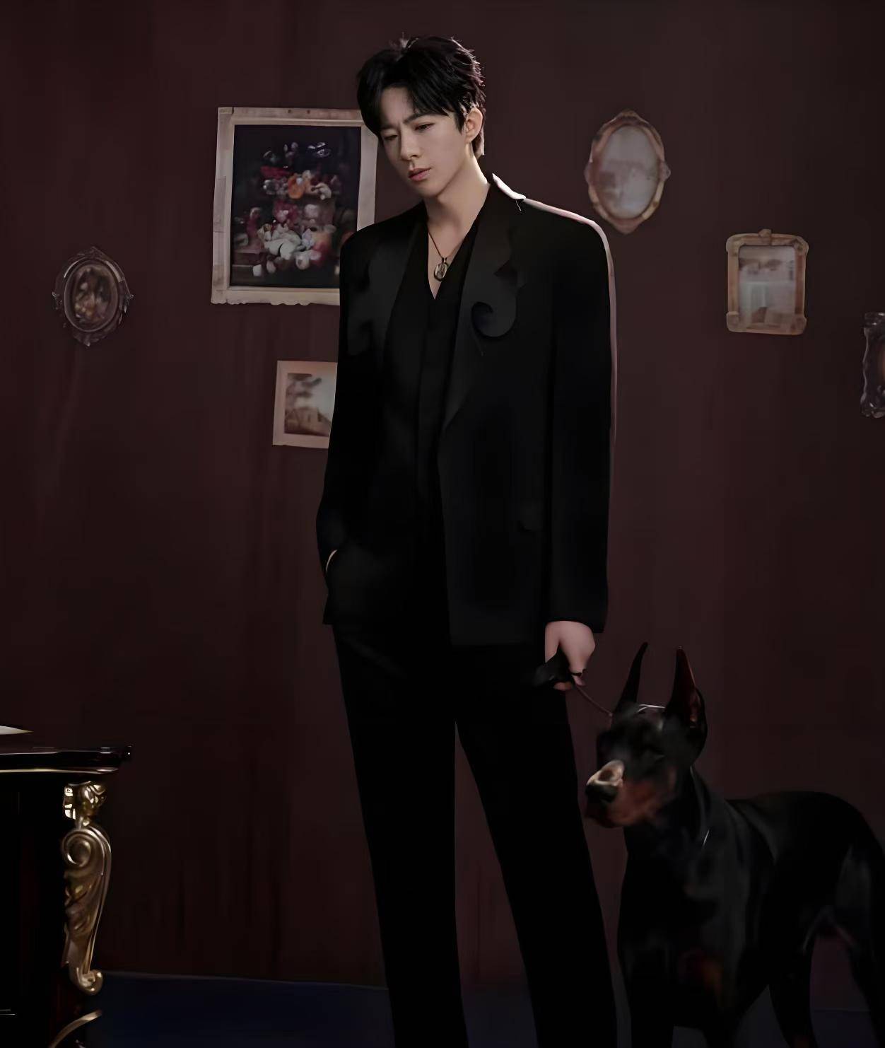 2025 星光大赏红毯：高订美学强势吸睛，短剧演员新赛道迅速崛起