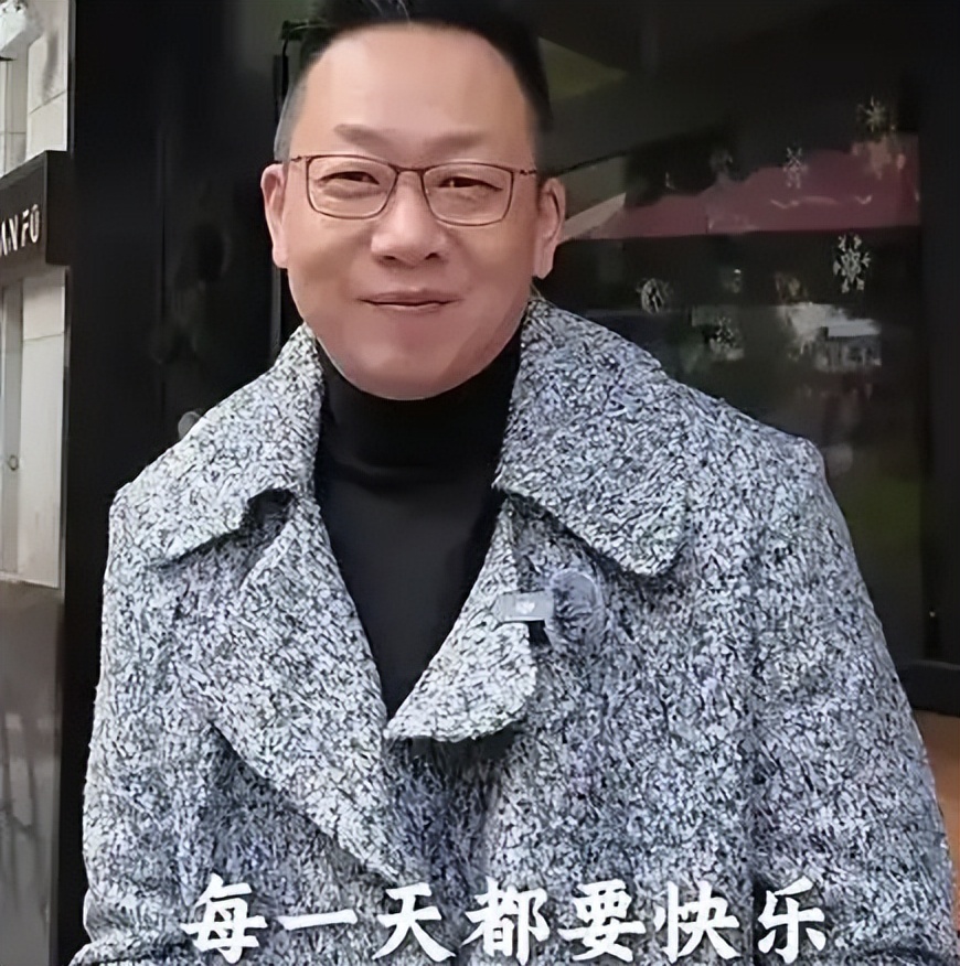 落毛凤凰不如鸡,红极一时的央视主持人林海, 如今下场怪不了别人