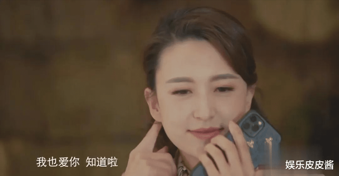 张蕾一家三口徒步游玩,12岁儿子身高已超160,圈外老公出镜露脸