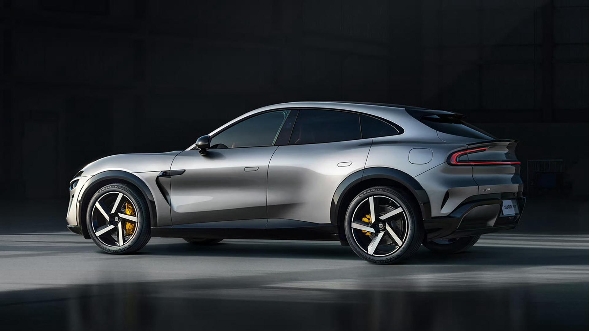 小米YU7尚未登台，降价战书却早一步抵达战场！