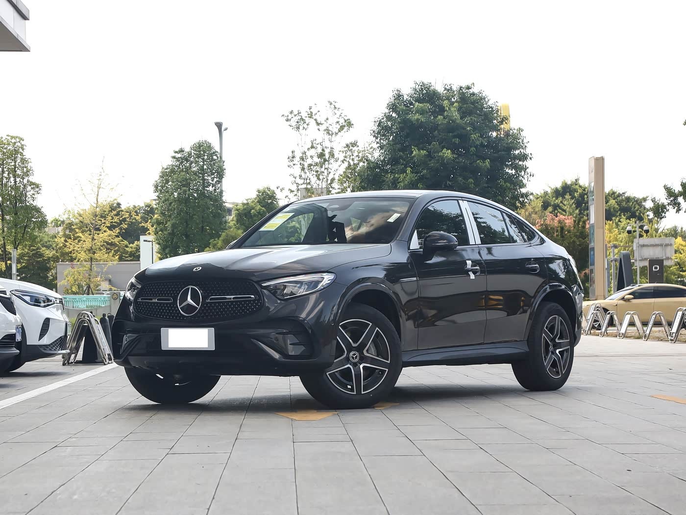 2026款奔驰GLC轿跑上市!运动套件加持更炫酷,搭载2.0T轻混+9AT