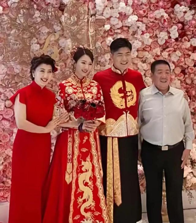 重罚！偷税、亲手拔管，被官方彻查后首露面的闫学晶 迎来最终结局