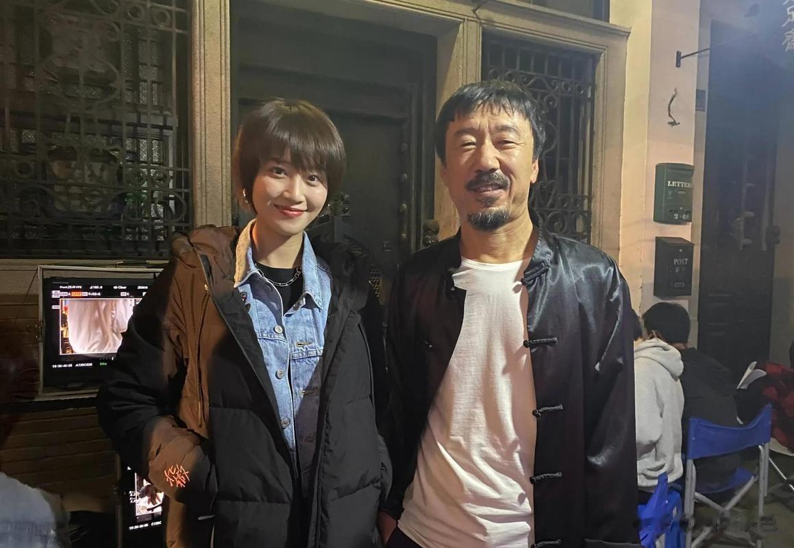 终于熬出头！出道19年没火，如今演《老舅》红了，儿子也为他争光