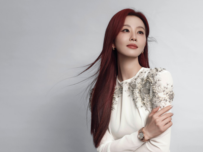 生图即神图！刘诗诗红发造型传递自由美学！
