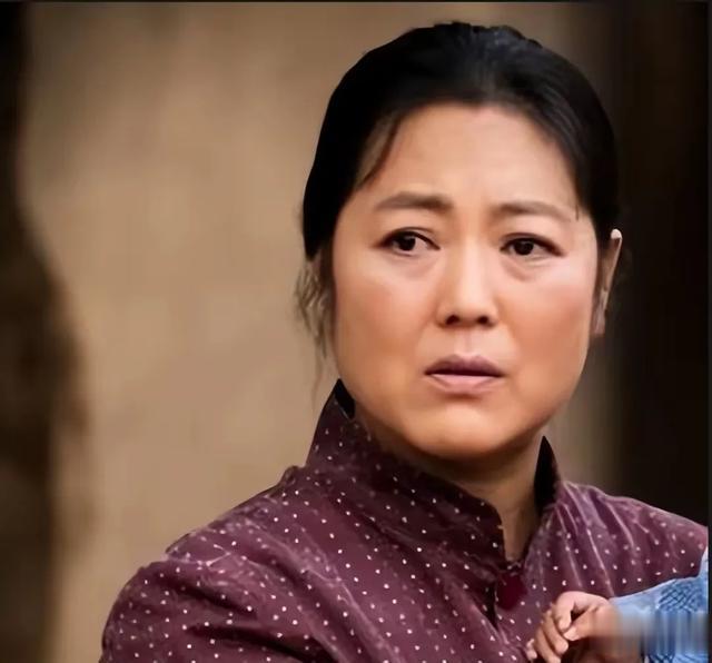 演员王茜华现状：曾经美得一塌糊涂，如今患病让她变得认不出来！