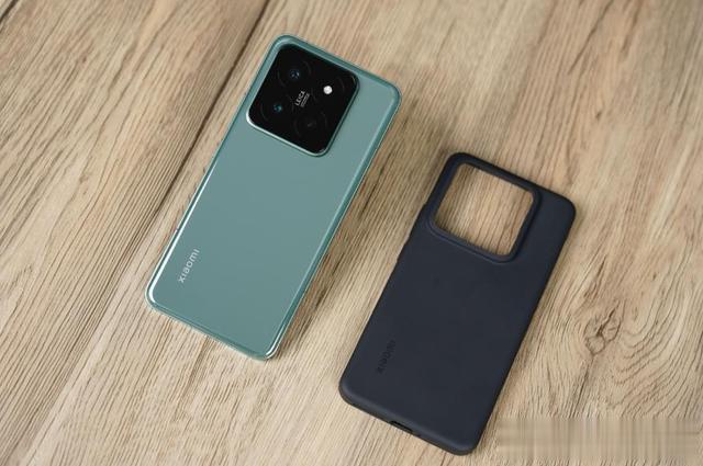 突降1600元,1.5K直屏+50w无线充,昔日旗舰一降再降