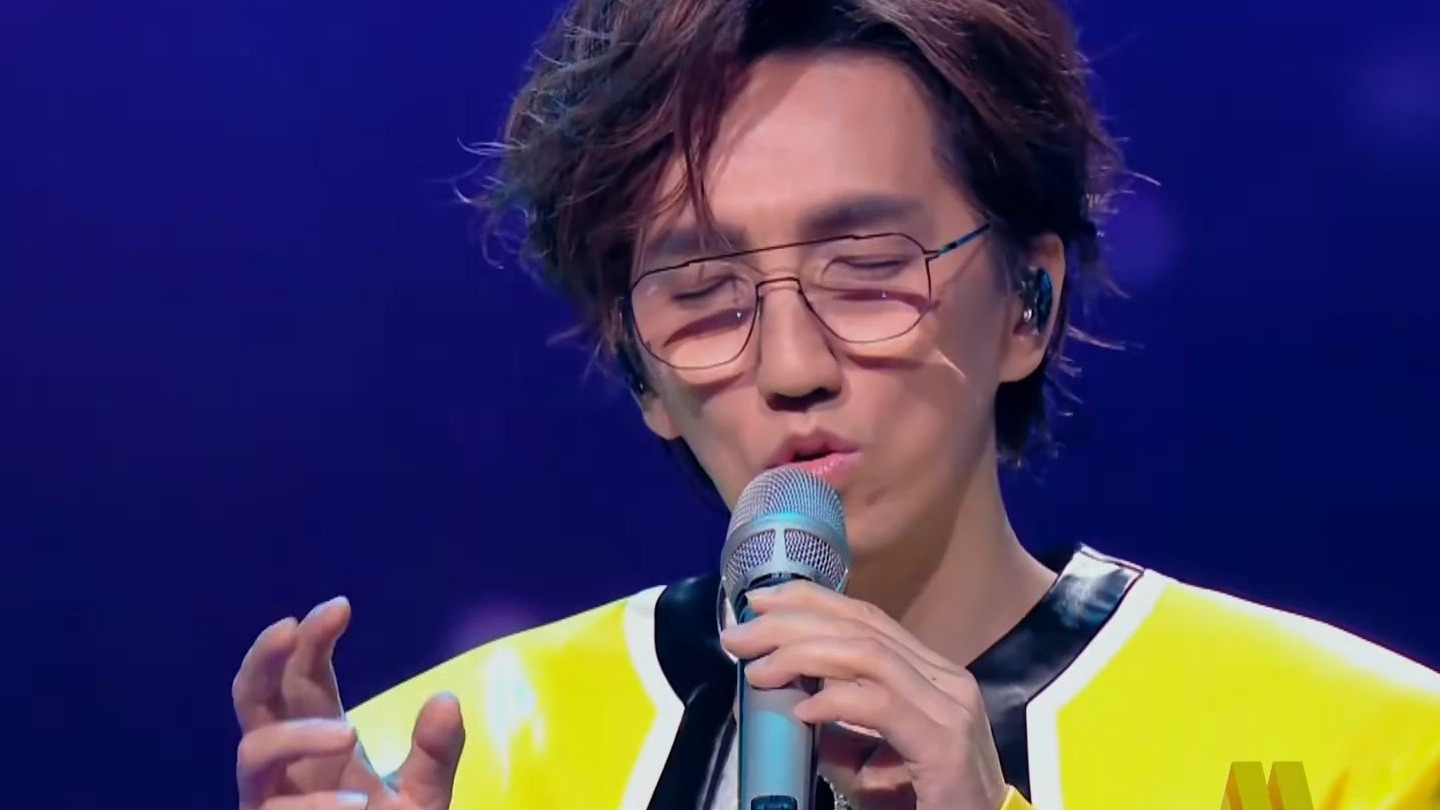 大湾区这一夜，“混子”歌手翻车，几十年职业生涯不敌演员跨界