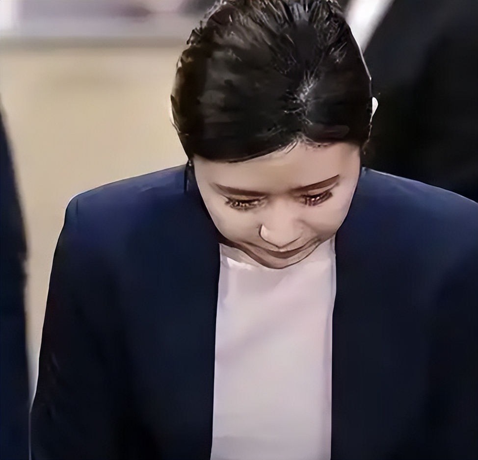 曝37岁福原爱近况！即将诞下3胎，二婚老公公开，她面相变了好多