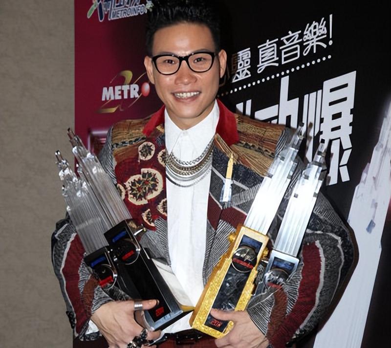 又一劣迹艺人妄图内地捞金，遭遇滑铁卢！评论区翻车，遭全面抵制