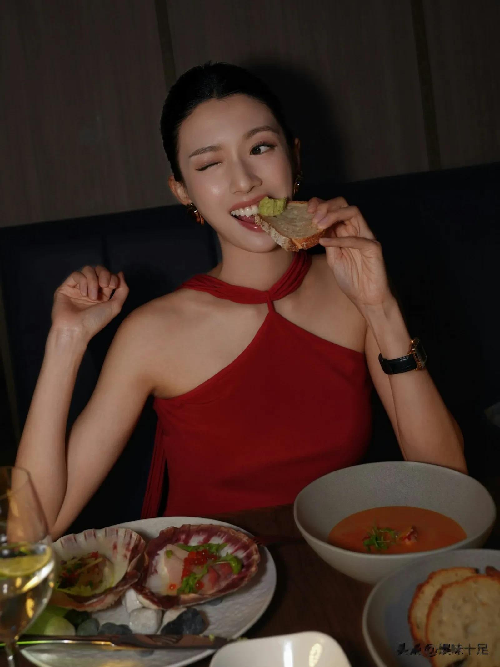 删除联系方式写重生宣言 35岁视后蔡思贝疑与TVB年关系画上句号？