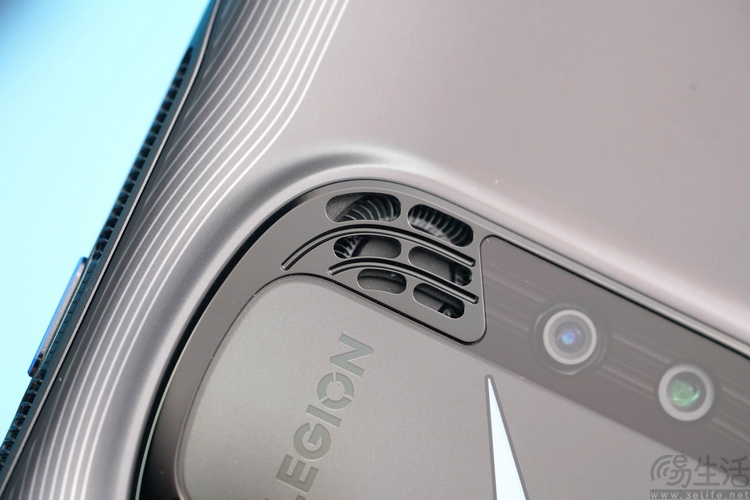 如何讓手機更“涼快”？智能手機散熱簡史