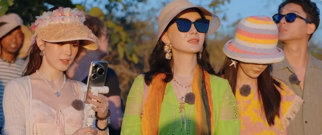 看了陈数的状态,才知道淡妆出镜也可以很优雅