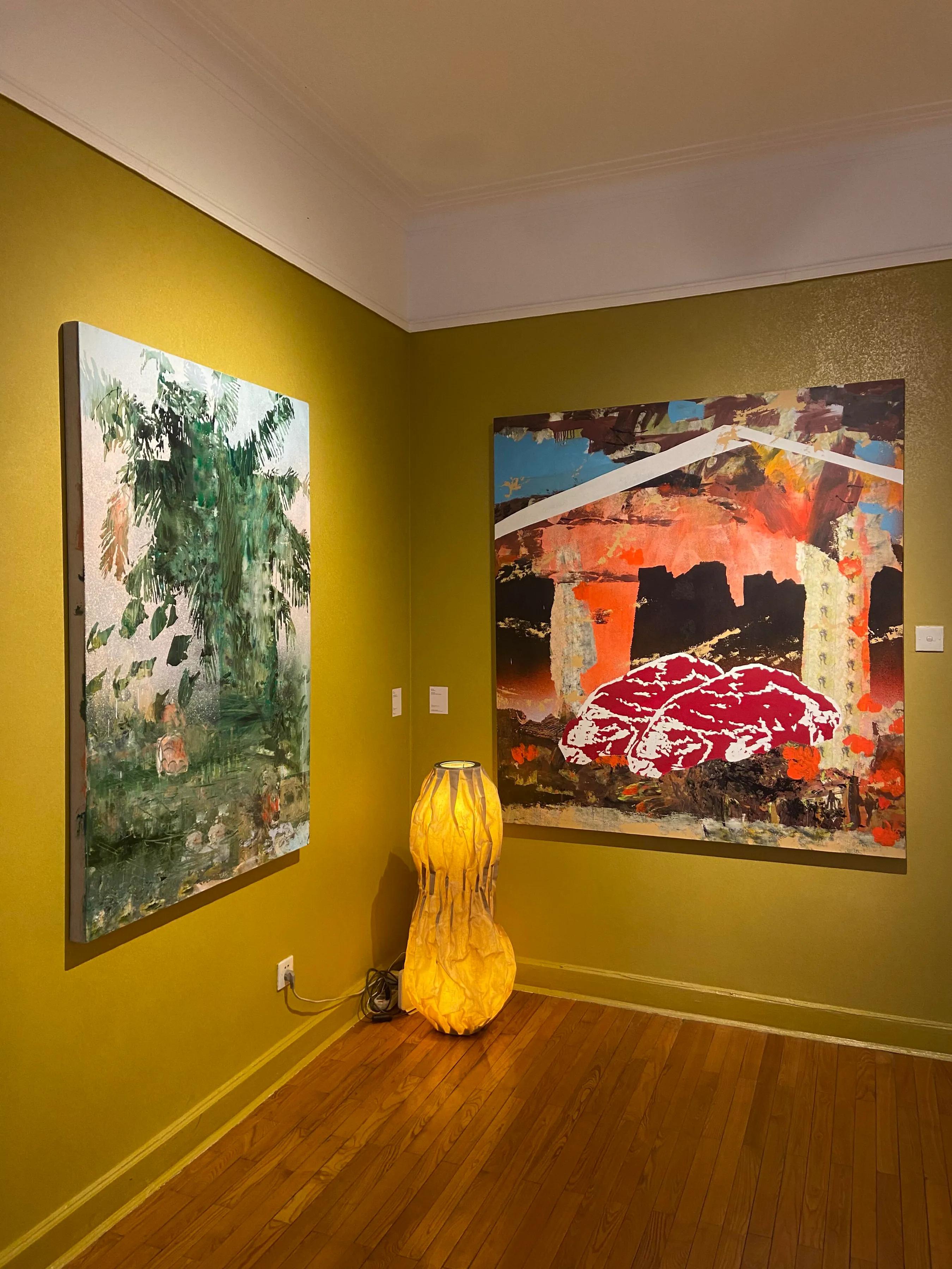 朱珠在住过的公寓办画展，她的旧房子很美，朱珠老公全程陪着她！