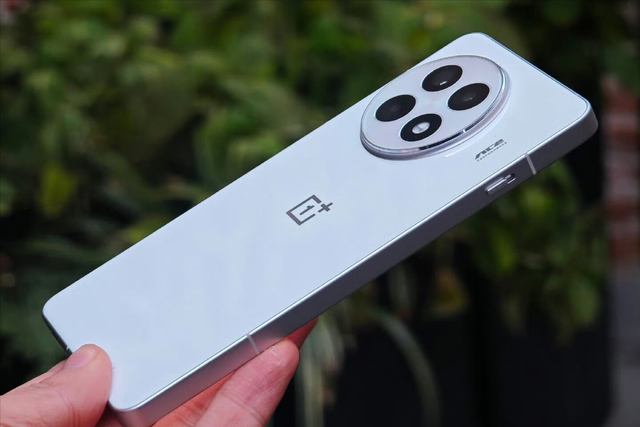 4000元以内怎么选手机?推荐四款512GB内存旗舰,可流畅使用五年