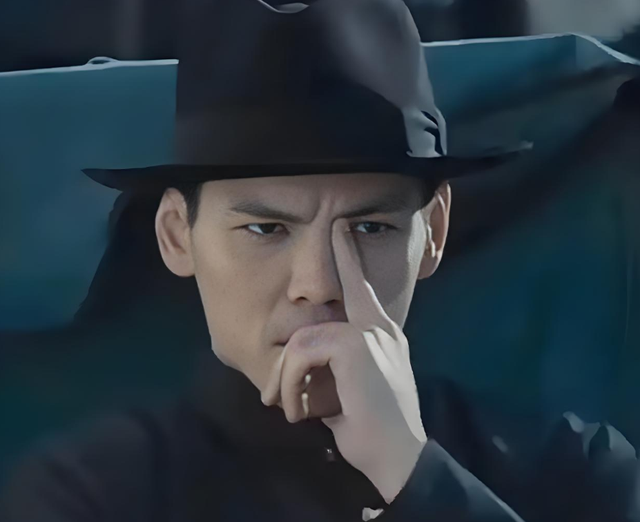 长得丑演技还烂，这4位捧不红的“关系户”，看着就让人闹心