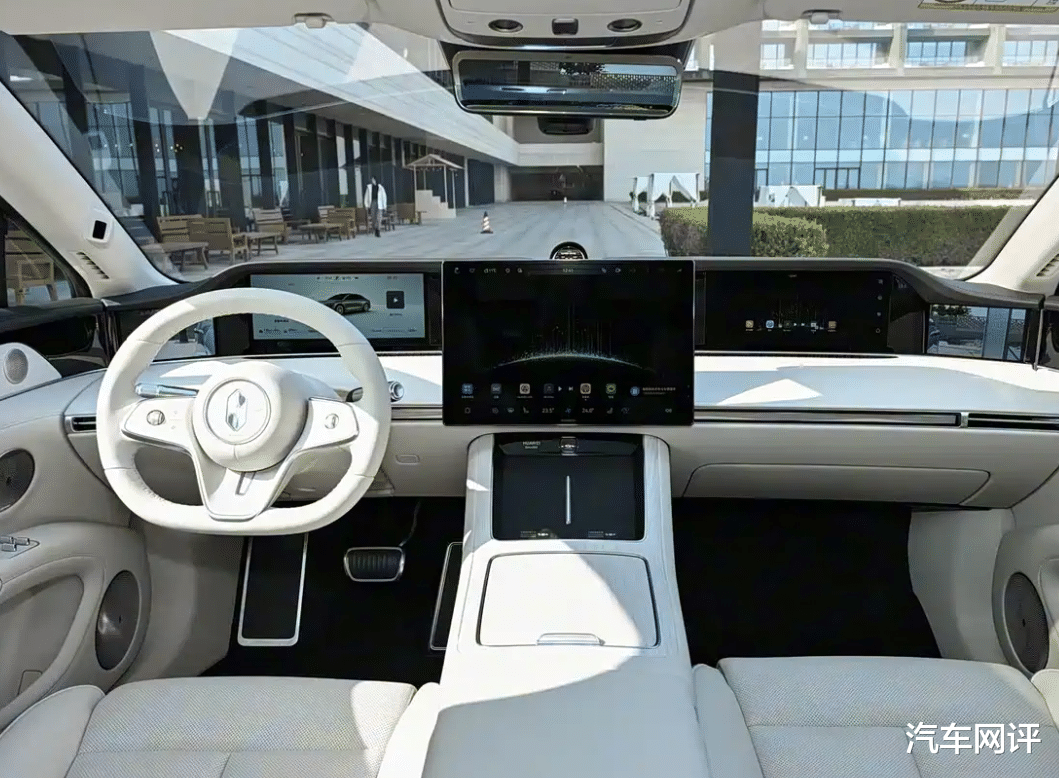 新款享界S9开启预售!网友:纯电版“帕梅”接班人