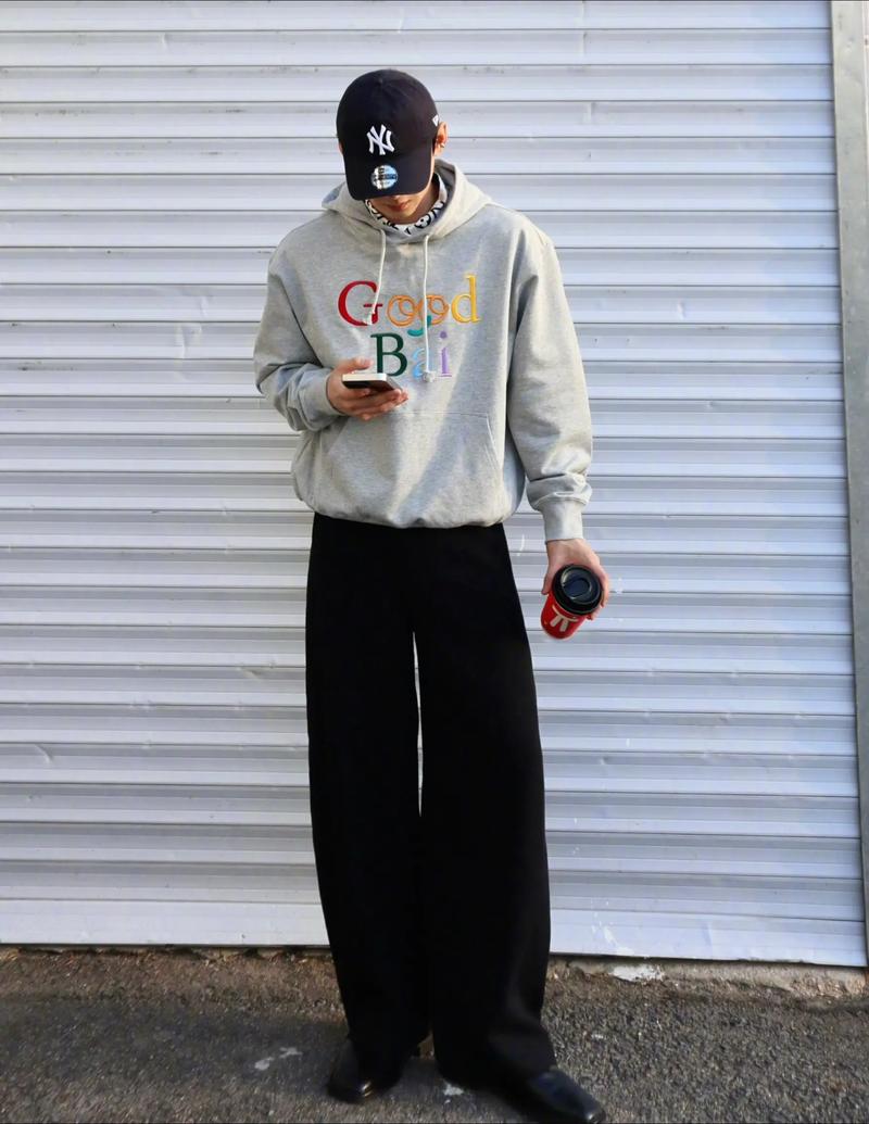 郑晓龙宠着、倪大红护着，长相平平却资源不断，他到底啥来头？