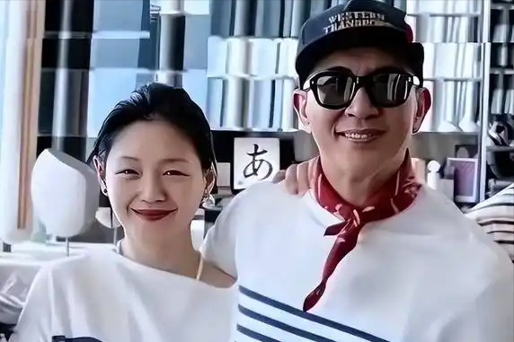 全剧终！S妈受骗白忙一场，两女婿却赚翻了，小S输得心不甘情不愿