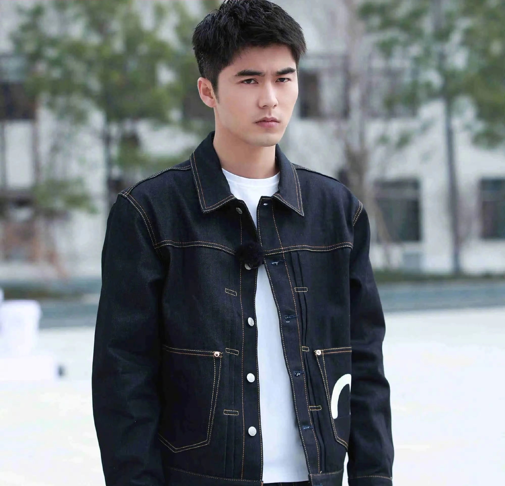 1天6瓜，李亚鹏谈离婚，狗仔追问荣梓杉，周杰伦发怒…都是大瓜