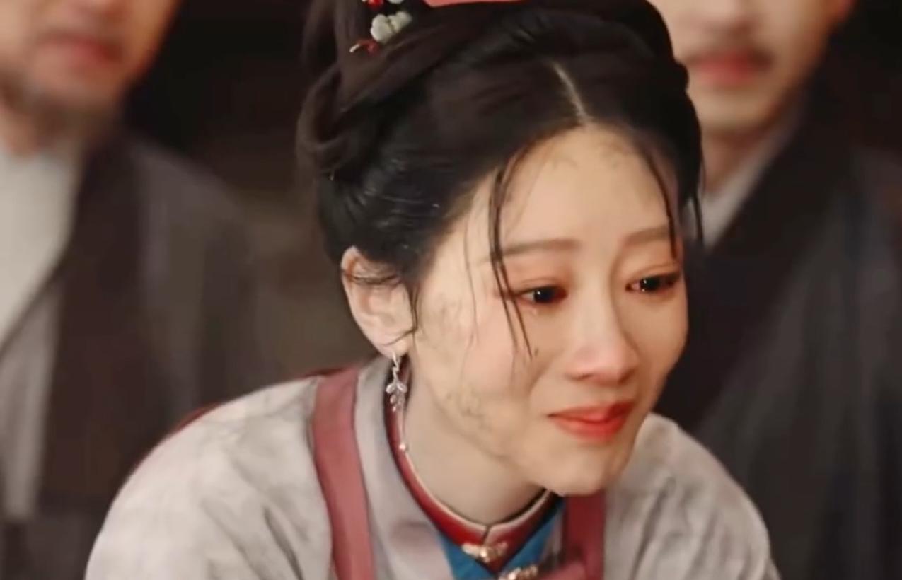 一场生日，戳穿了杨紫在演艺圈的地位，原来肖战一个字都没说错