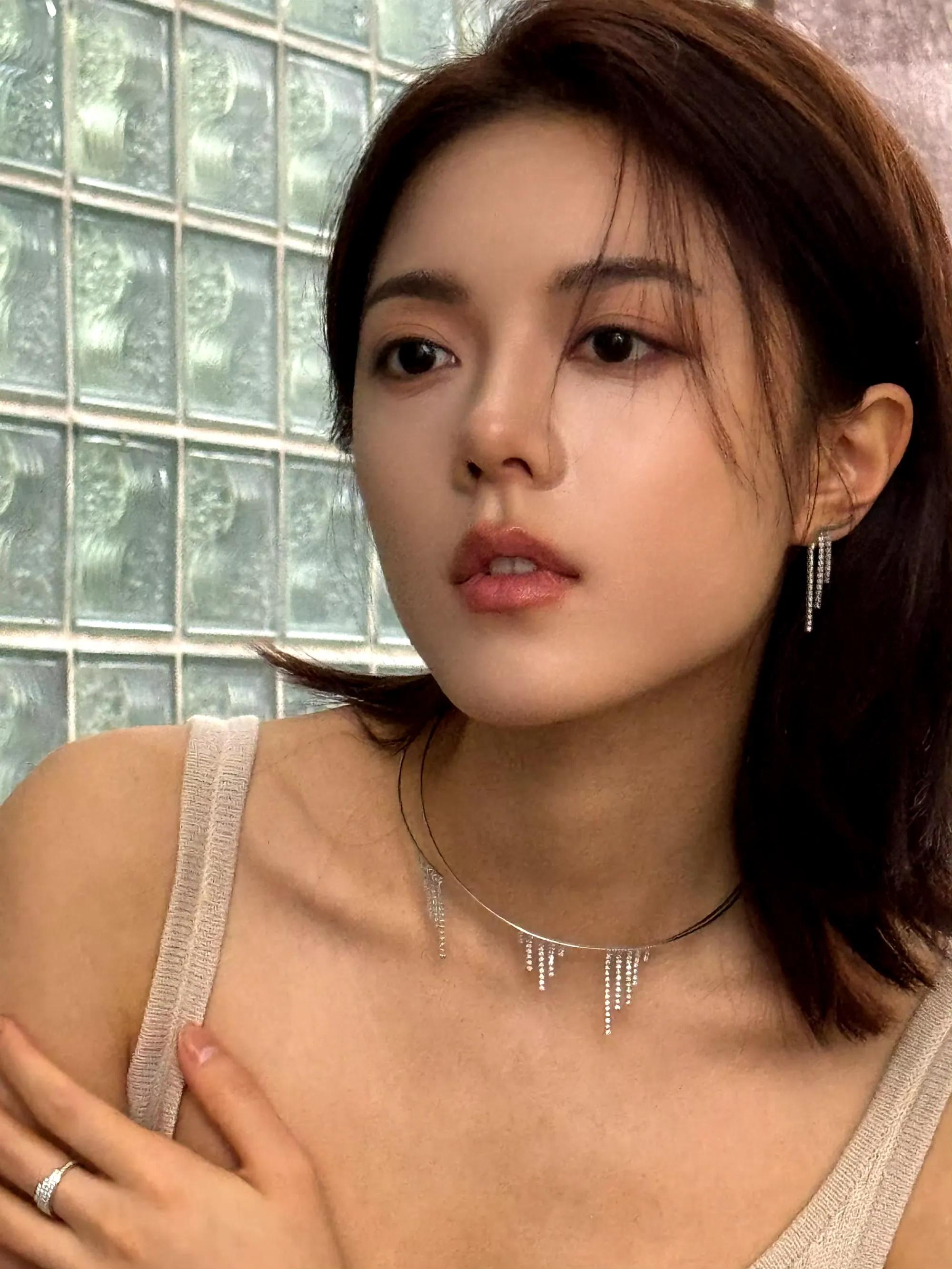 赵今麦COSMO11月刊封面写真