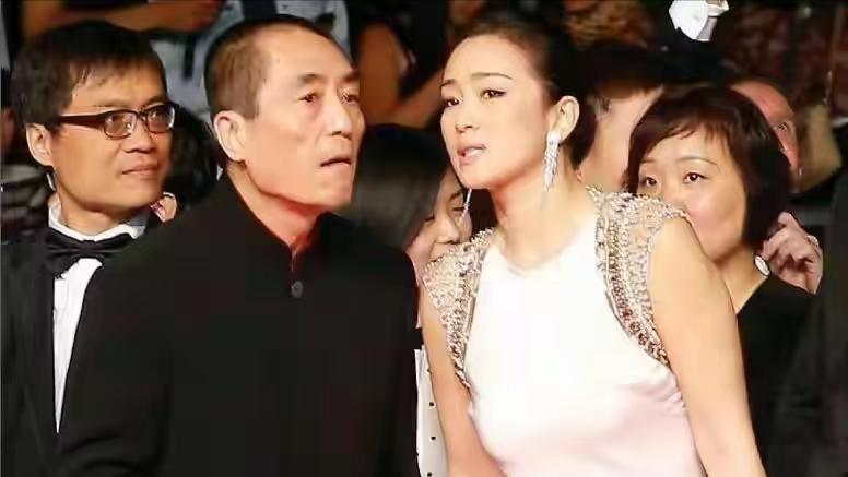 张艺谋，最愧疚的不是肖华，也不是巩俐，而是为我终身瘫痪的她