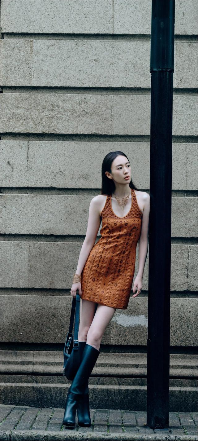 童瑶最新超短裙大长腿绝美惊艳壁纸美图更新，童瑶大长腿壁纸