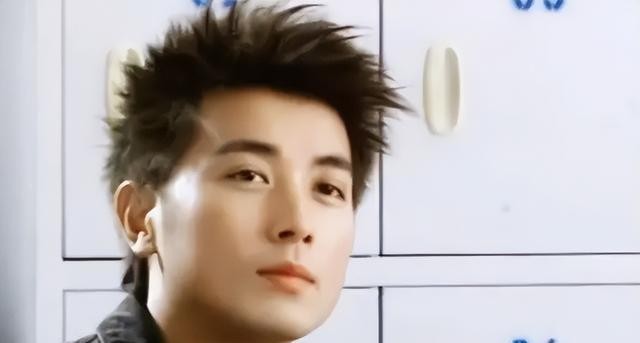 被曝出轨后，“一言不发”的保剑锋，终于不再顾及娱乐圈所谓体面