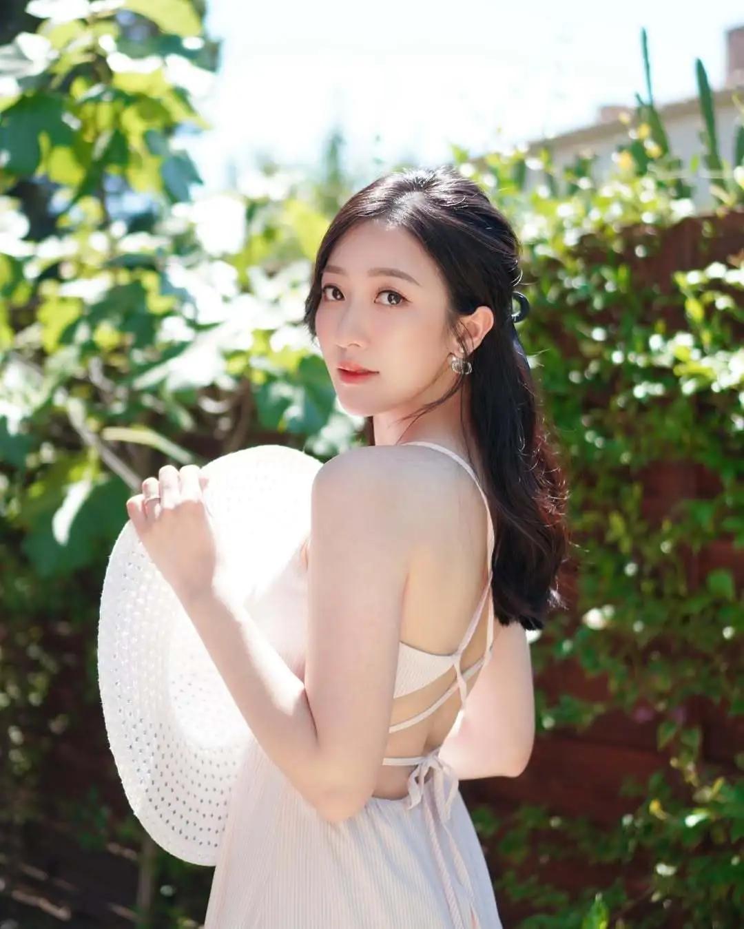 TVB小花生活富贵被指炫富，澄清拜金传闻，分享名字背后感人故事