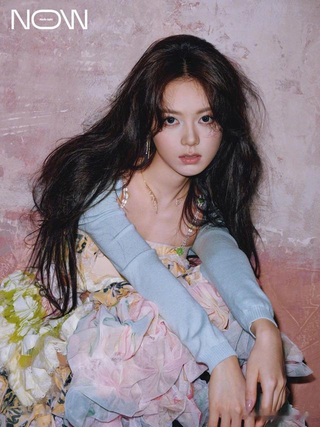 演员赵今麦《嘉人Now》夏季大片,造型唯美表情灵动少女感满格