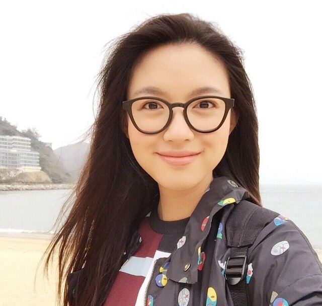 中国第一位世界小姐怀孕六个月上春晚稳居C位，艳压奚梦瑶、何穗