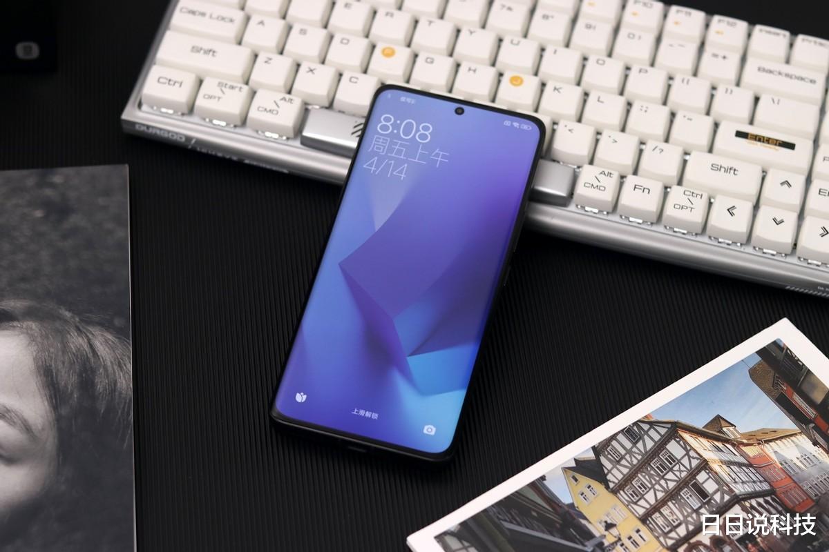 雷軍突然清倉，從6499元跌至2999元，米粉：一切來得如此之快！