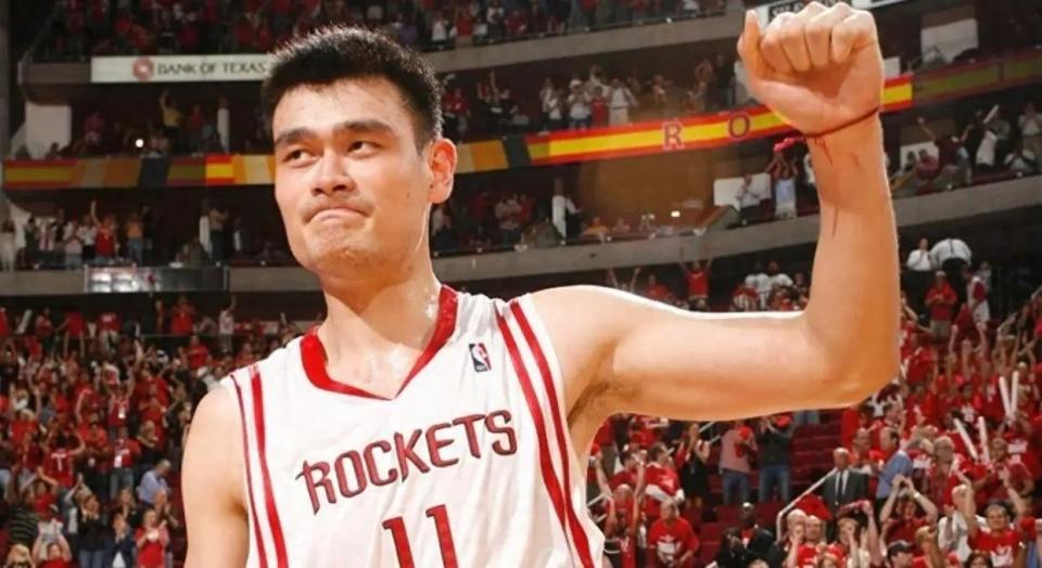 姚明索要NBA养老金？现在每年领2.2万刀，62岁+每月1.5万刀