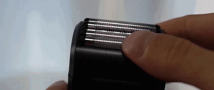 未野往復式剃須刀實測：23000高轉速暴力輸出，首款迷你五刀頭