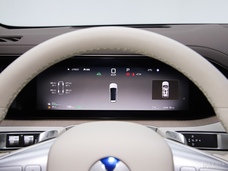 腾势N8L上市 售29.98万元起