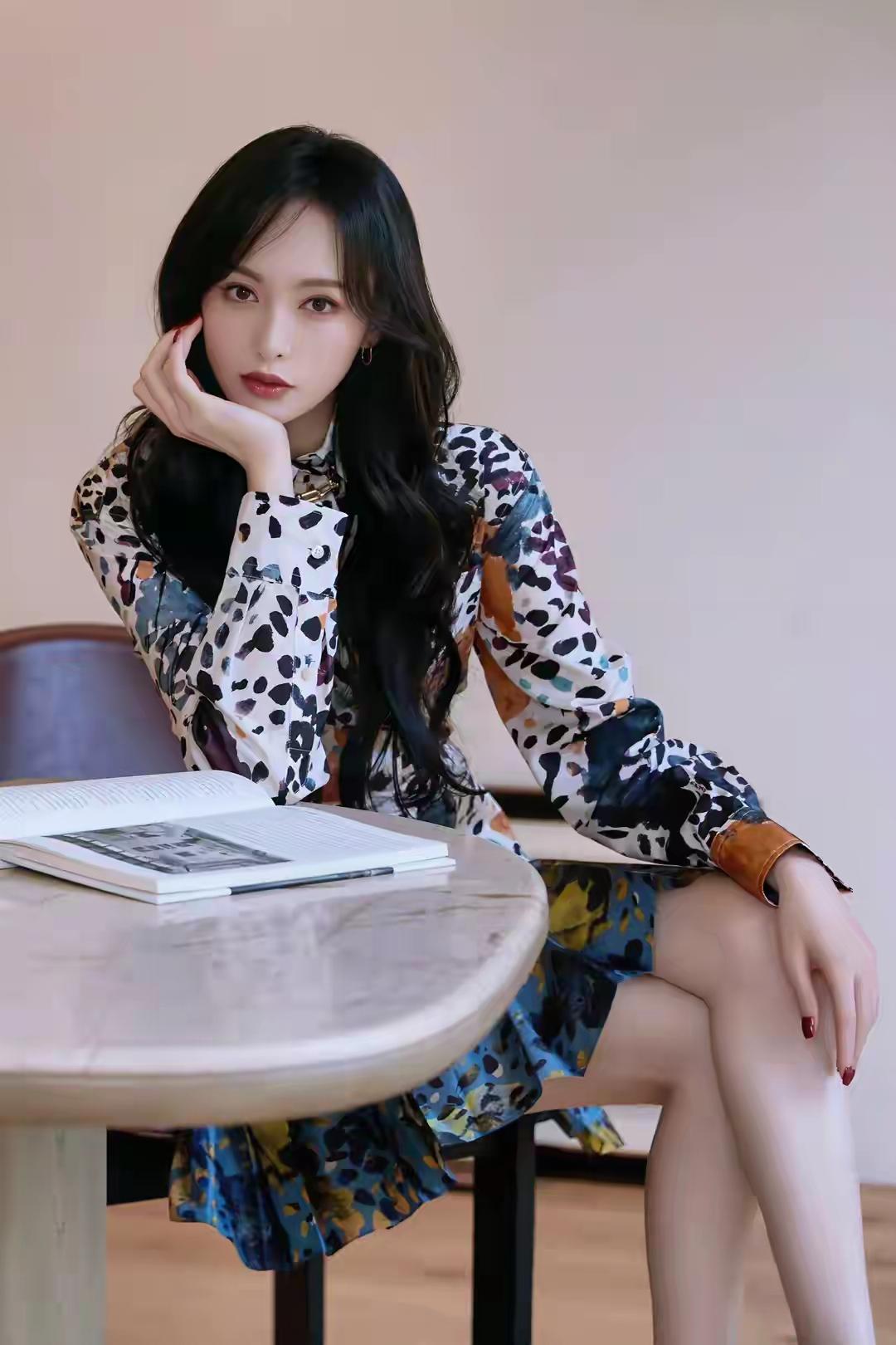 唐嫣：多元化的优雅风格