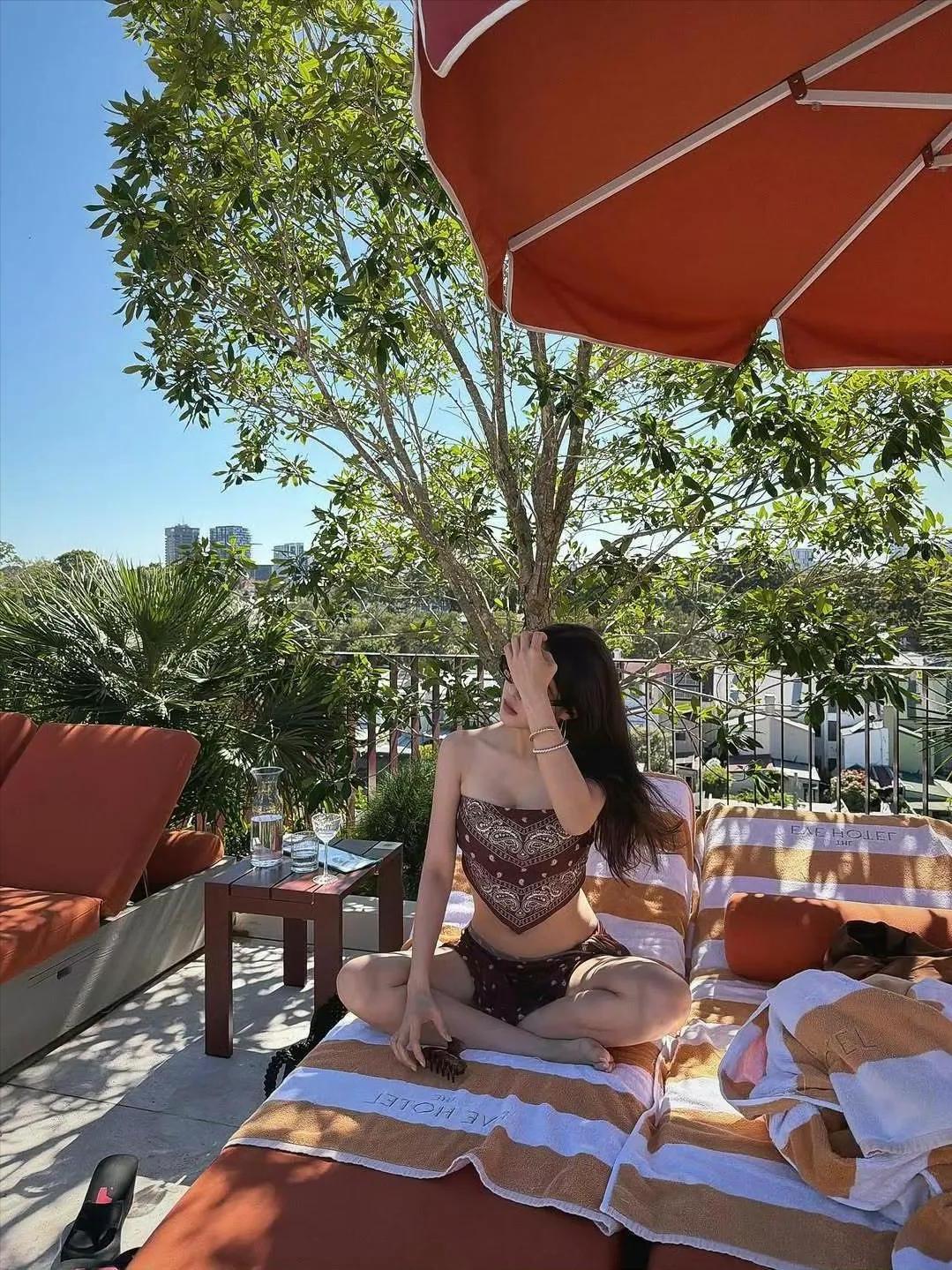 朴孝敏泳池泳衣美照曝光